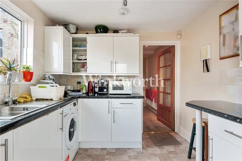 3 bedroom apartment for sale, North Grove, London, N15