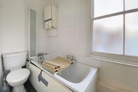 1 bedroom flat for sale, Flat C, Second Floor Rear Flat 24 Finborough Road, Chelsea, London, SW10 9EQ