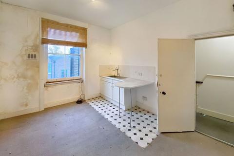 1 bedroom flat for sale, Flat C, Second Floor Rear Flat 24 Finborough Road, Chelsea, London, SW10 9EQ