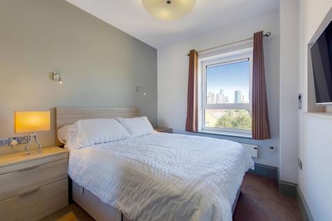 2 bedroom flat for sale, Langbourne Place, Isle Of Dogs, London, E14