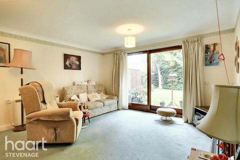 2 bedroom maisonette for sale, The Lawns, Stevenage