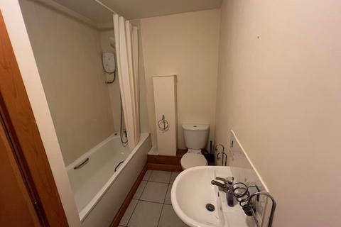 1 bedroom property to rent, Portswood Road