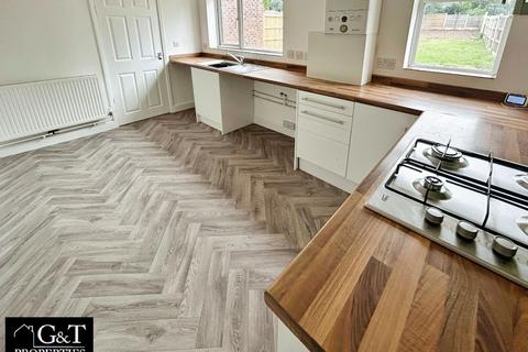 undefined, Manor Park, Kingswinford