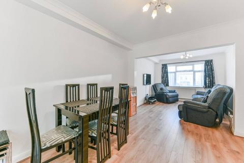 4 bedroom terraced house for sale, Thornton Avenue, Mitcham, Croydon, CR0