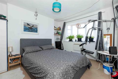 2 bedroom flat for sale, Ham Road, Worthing