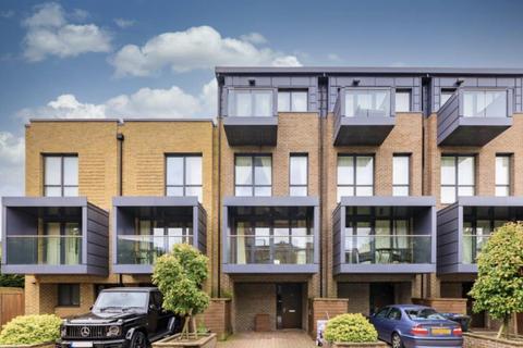 3 bedroom terraced house for sale, Sir Alexander Close, London