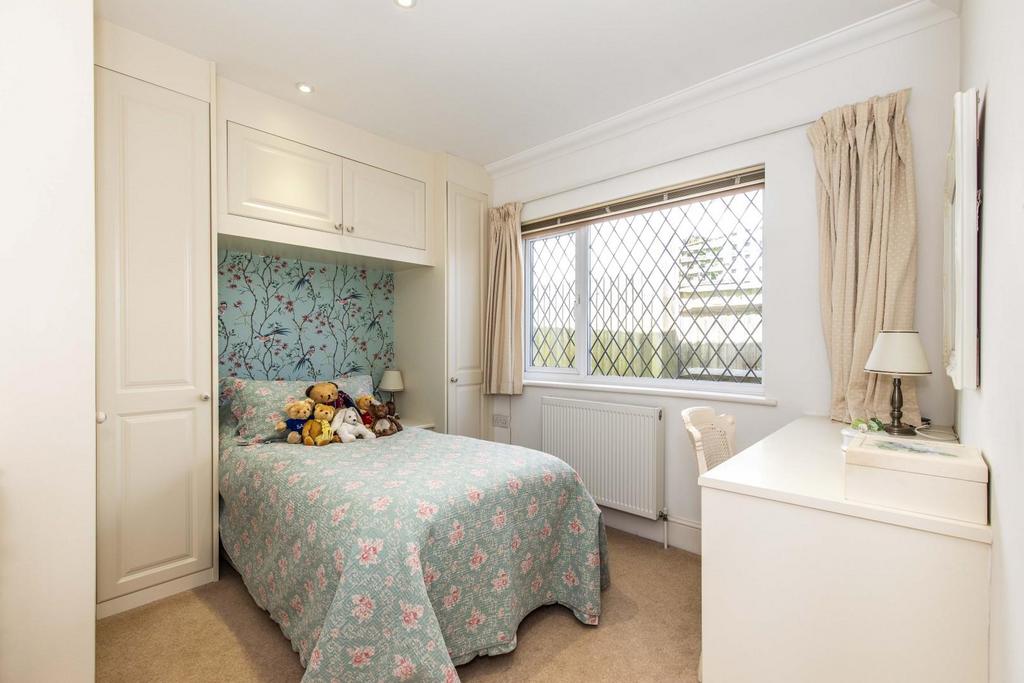 Cranleigh Avenue62.jpg