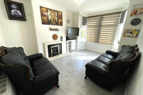 3 bedroom semi-detached house for sale, Lindale Gardens, Blackpool, FY4