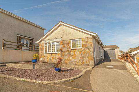 2 bedroom detached bungalow for sale, Ty Gwyn Drive, Brackla, CF31