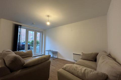 2 bedroom apartment to rent, City Link Salford