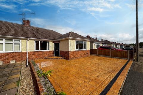 2 bedroom semi-detached bungalow for sale, Oakley Road, Harwich CO12