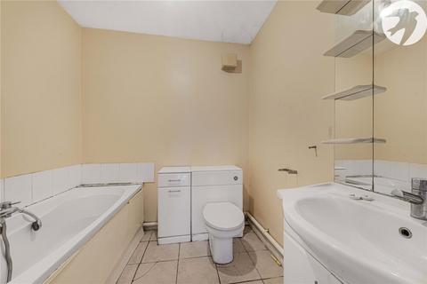 35 Walnut Tree Avenue, Dartford, DA1 1LJ
