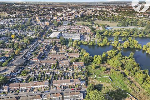35 Walnut Tree Avenue, Dartford, DA1 1LJ