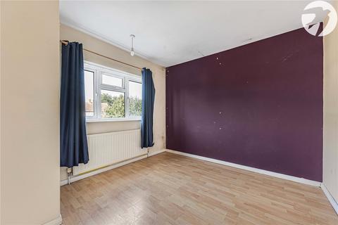 35 Walnut Tree Avenue, Dartford, DA1 1LJ