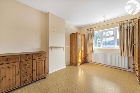 35 Walnut Tree Avenue, Dartford, DA1 1LJ