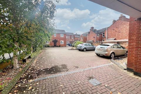 1 bedroom flat for sale, Alexandra Street, Town Centre, Kettering, NN16