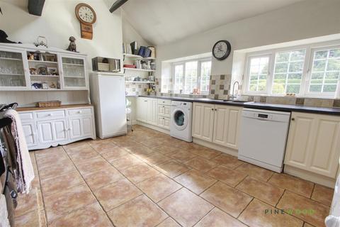 3 bedroom cottage for sale, Bondhay Golf Club, Worksop S80