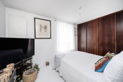 2 bedroom flat to rent, Bacon Street, Shoreditch, London, E2