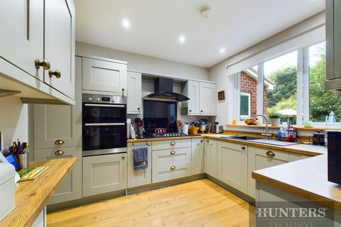 4 bedroom detached house for sale, Lime Kiln Lane, Bridlington, YO15 2LX