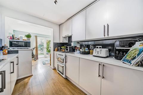 4 bedroom end of terrace house for sale, Homefield Road, Walton On Thames, Surrey, KT12