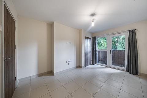5 Timpani Hill, Warlingham, CR6 9BS