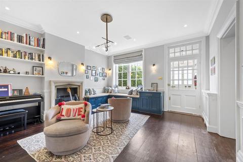 32 Murray Road, London, SW19 4PE