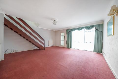 3 bedroom end of terrace house for sale, Pond Green, Ruislip, Middlesex