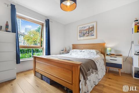 1 bedroom apartment for sale, Burford Wharf, Cam Road, London, E15