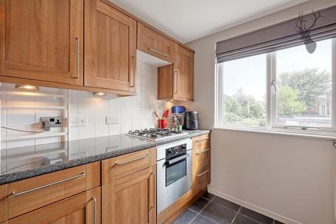 19 Viking Close, London, E3 5RL