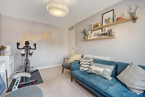 19 Viking Close, London, E3 5RL