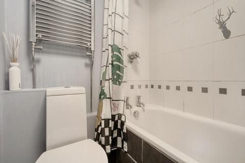 19 Viking Close, London, E3 5RL