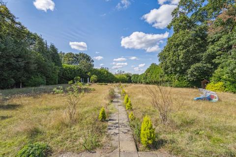 5 bedroom detached house for sale, Camp Road, Gerrards Cross, Buckinghamshire