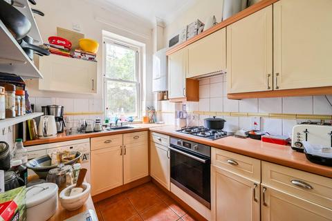 2 bedroom flat to rent, Lewisham Way, Brockley, London, SE4