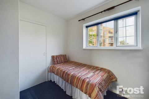 23 Ashford Road, Feltham, TW13 4QR