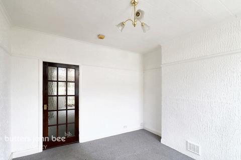 2 bedroom terraced house for sale, Cecil Avenue, Stoke-On-Trent ST1 5DP