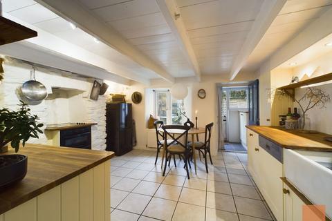Rose Cottage Fore Street, Grampound Road, Truro, TR2 4DU