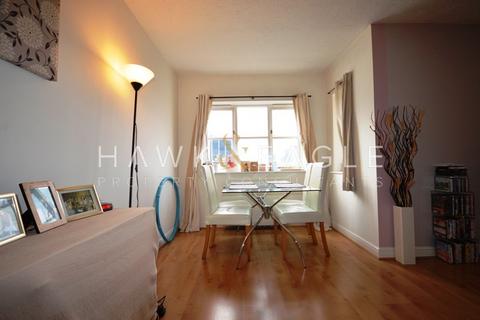 2 bedroom flat to rent, Wheat Sheaf Close, London, Greater London. E14