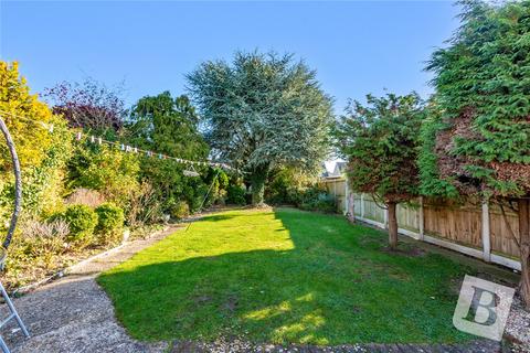 3 bedroom semi-detached house for sale, Nevendon Road, Wickford, Essex, SS12