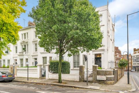 4 bedroom end of terrace house for sale, Vicarage Gardens, Kensington, London