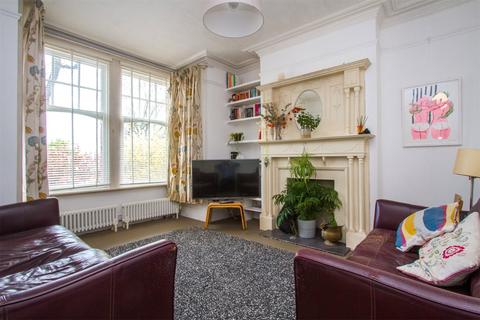 3 bedroom terraced house to rent, Ditchling Road, Brighton BN1