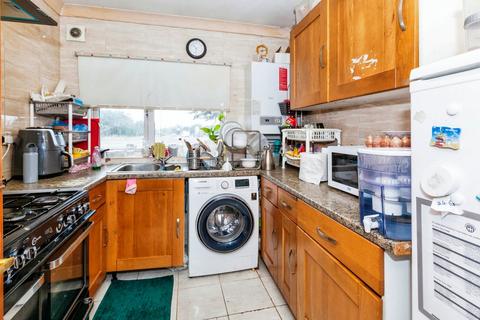 2 bedroom maisonette for sale, Seymour Road, Slough SL1