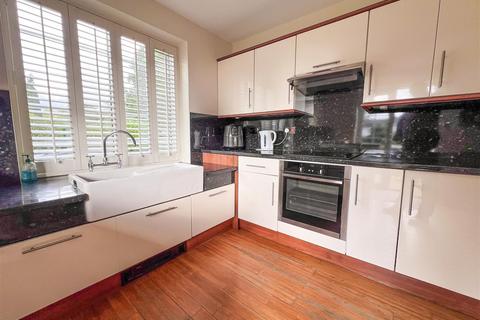 1 bedroom ground floor flat for sale, 60 Ellerslie Lane, Bexhill-On-Sea TN39