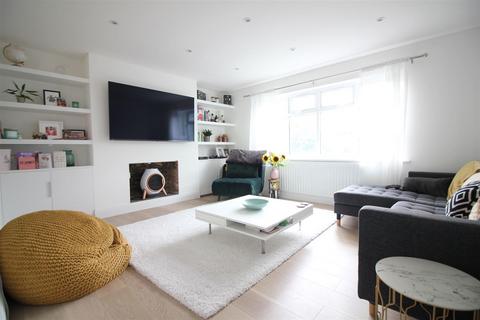 2 bedroom flat to rent, Greystoke Gardens, London