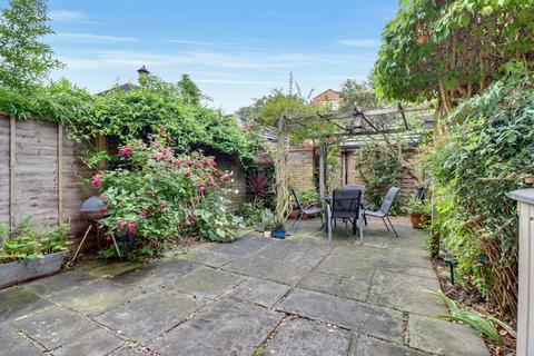 3 bedroom terraced house for sale, Harmood Street, Camden