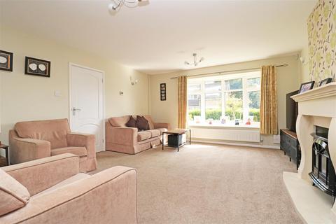 1 Woodham Drive, Hatfield Peverel, Chelmsford, CM3 2RR