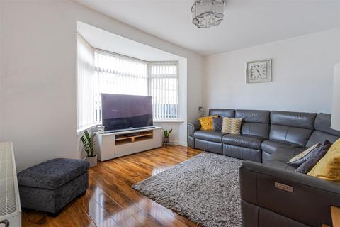 3 bedroom house for sale, Tweedsmuir Road, Cardiff CF24