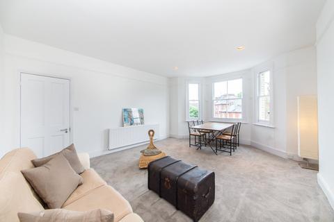 3 bedroom apartment to rent, Crossfield Road, London, NW3