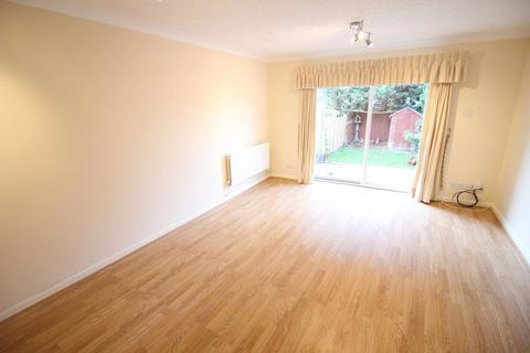 2 bedroom house to rent, Avenue Terrace, Oxhey Village