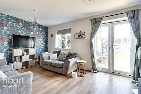 6 Barley Road, Kirby Cross, Frinton-on-sea, CO13 0FR