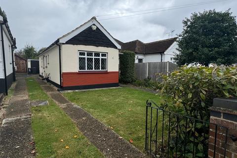 2 bedroom semi-detached bungalow for sale, Hilary Crescent, Rayleigh